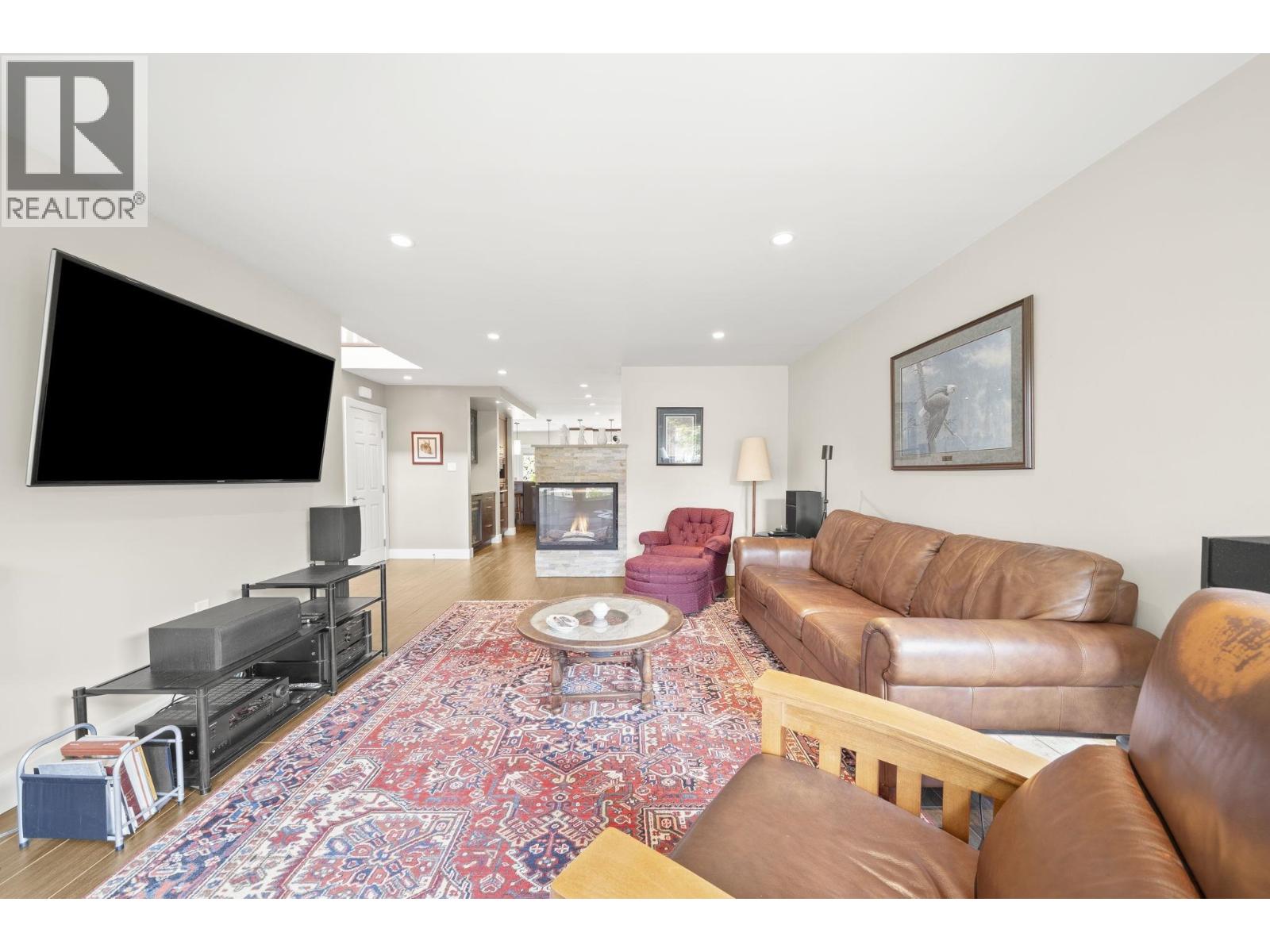 10131 HOLLYWELL Drive, Richmond