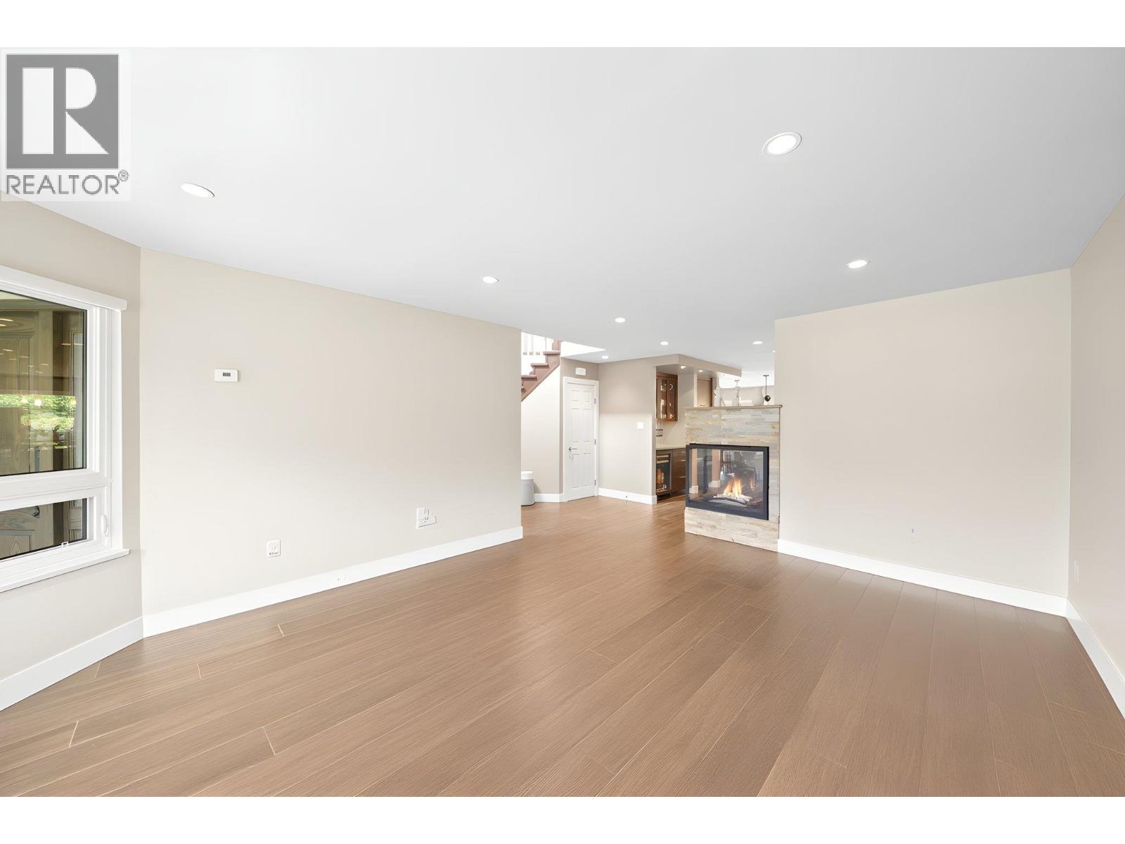 10131 HOLLYWELL Drive, Richmond