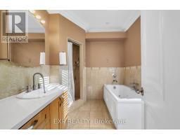 2nd Floor - 2 Mackay Drive, Richmond Hill, ON L4C6P1 Photo 11