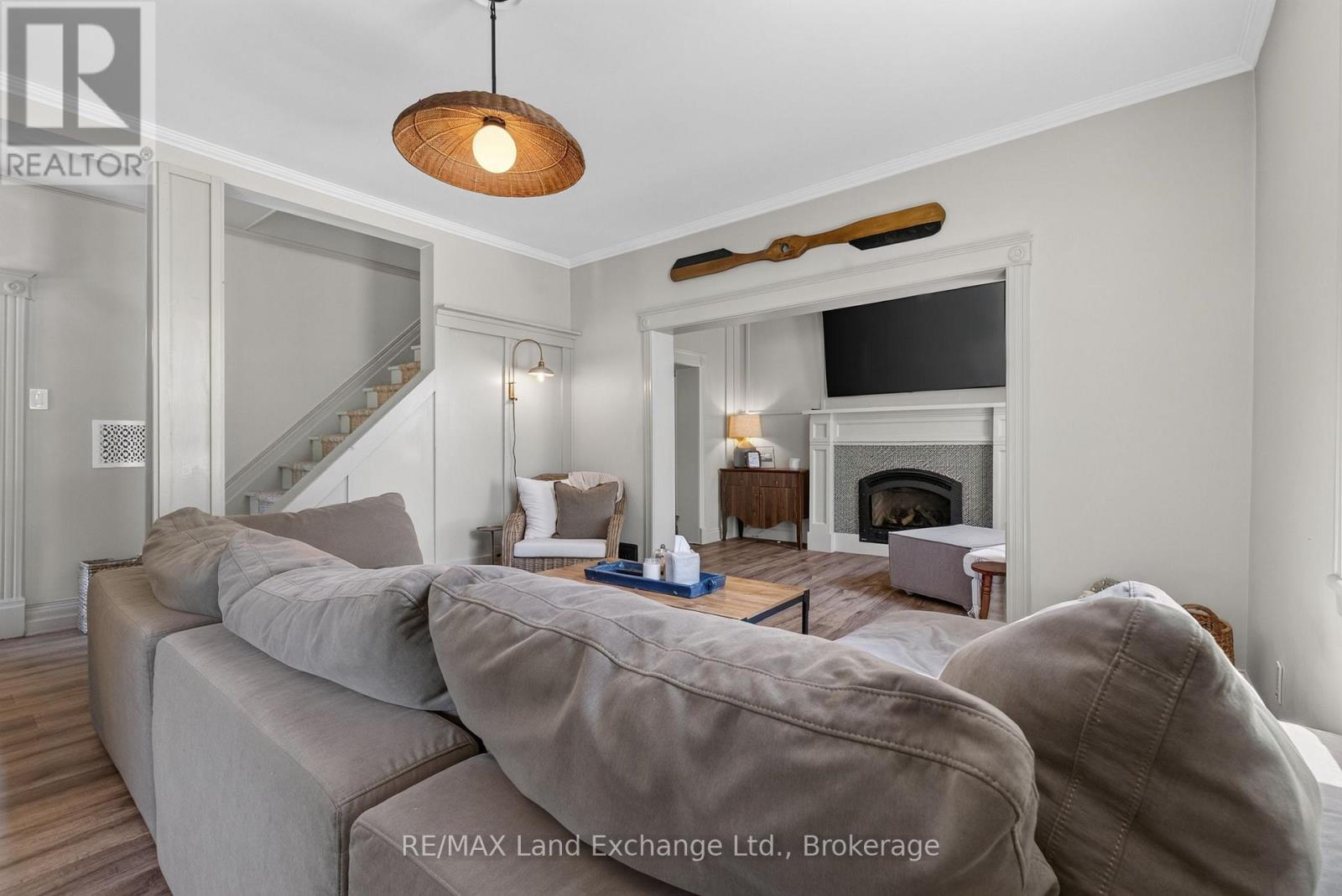 581 QUEEN STREET - Image 10