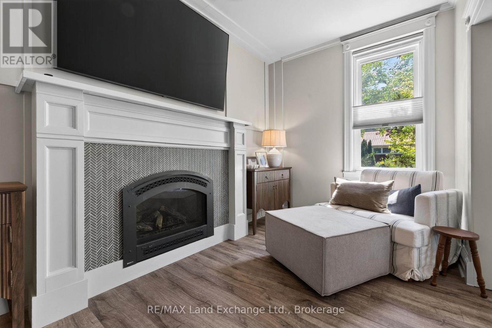 581 QUEEN STREET - Image 14