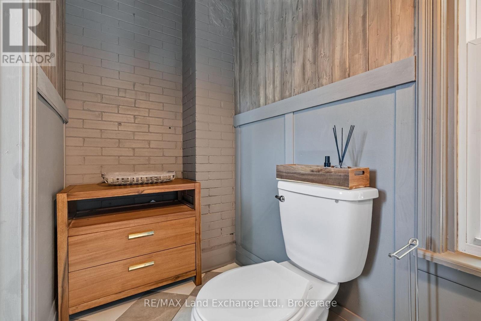 581 QUEEN STREET - Image 19