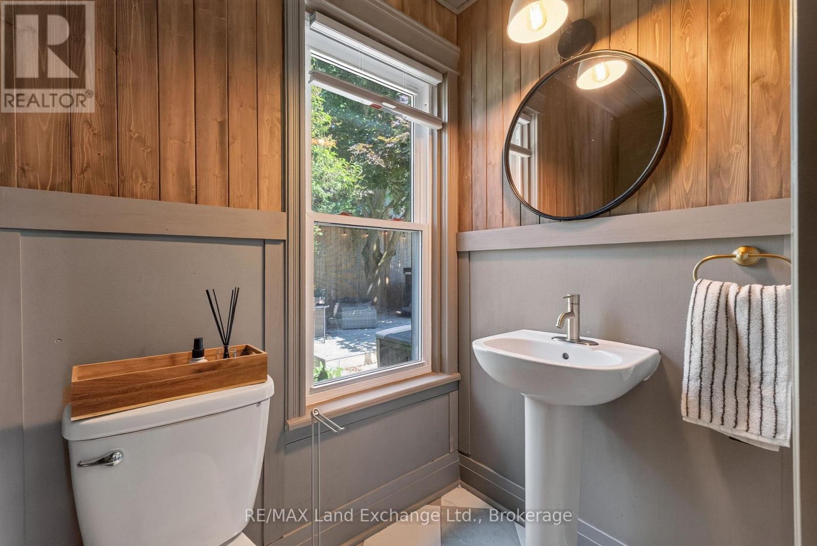 581 QUEEN STREET - Image 20
