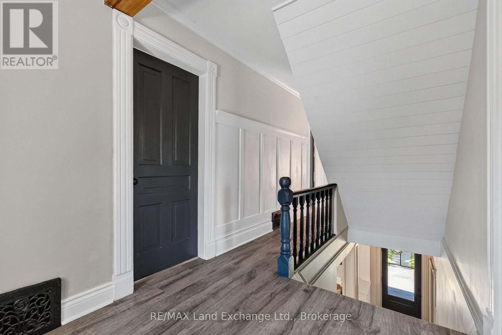 581 QUEEN STREET - Image 23