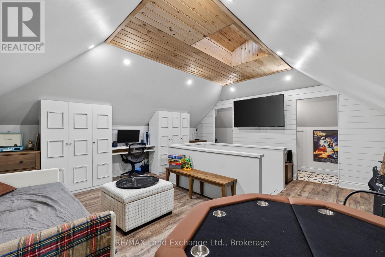 581 QUEEN STREET - Image 33