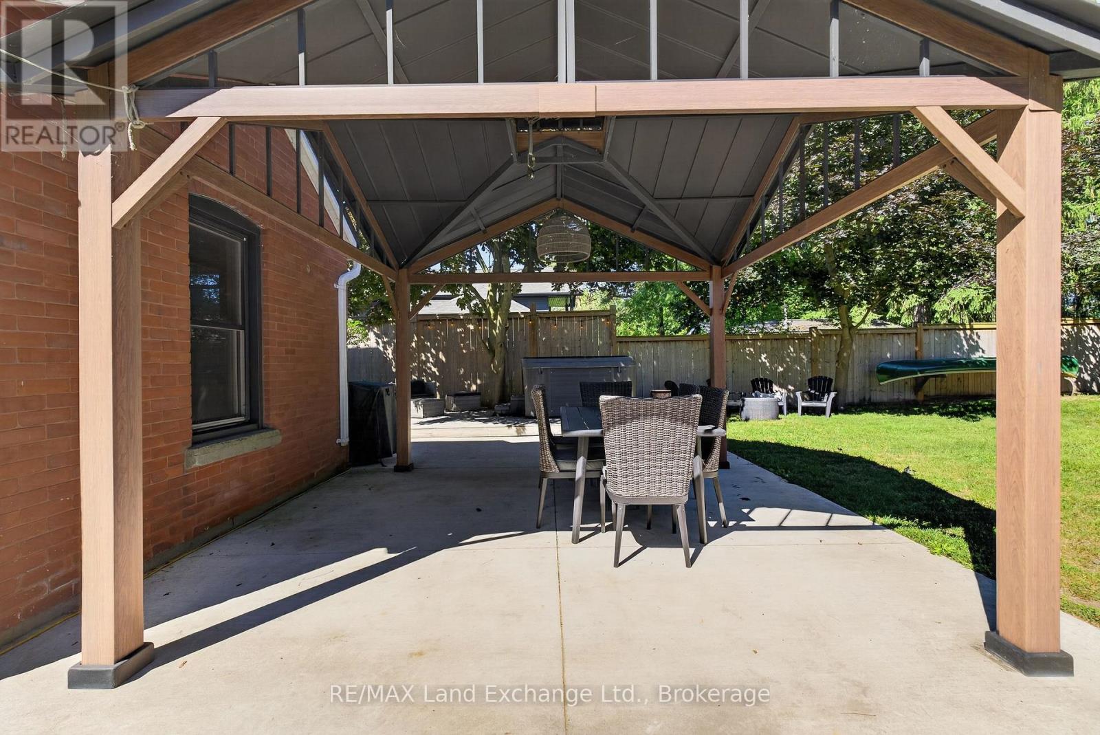 581 QUEEN STREET - Image 38