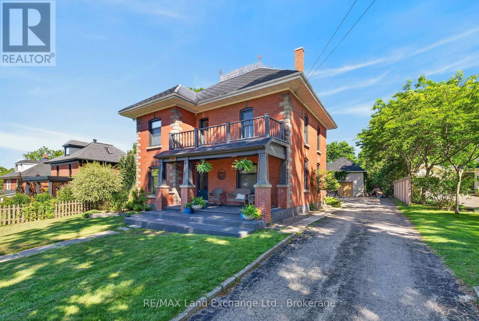 581 QUEEN STREET - Image 43