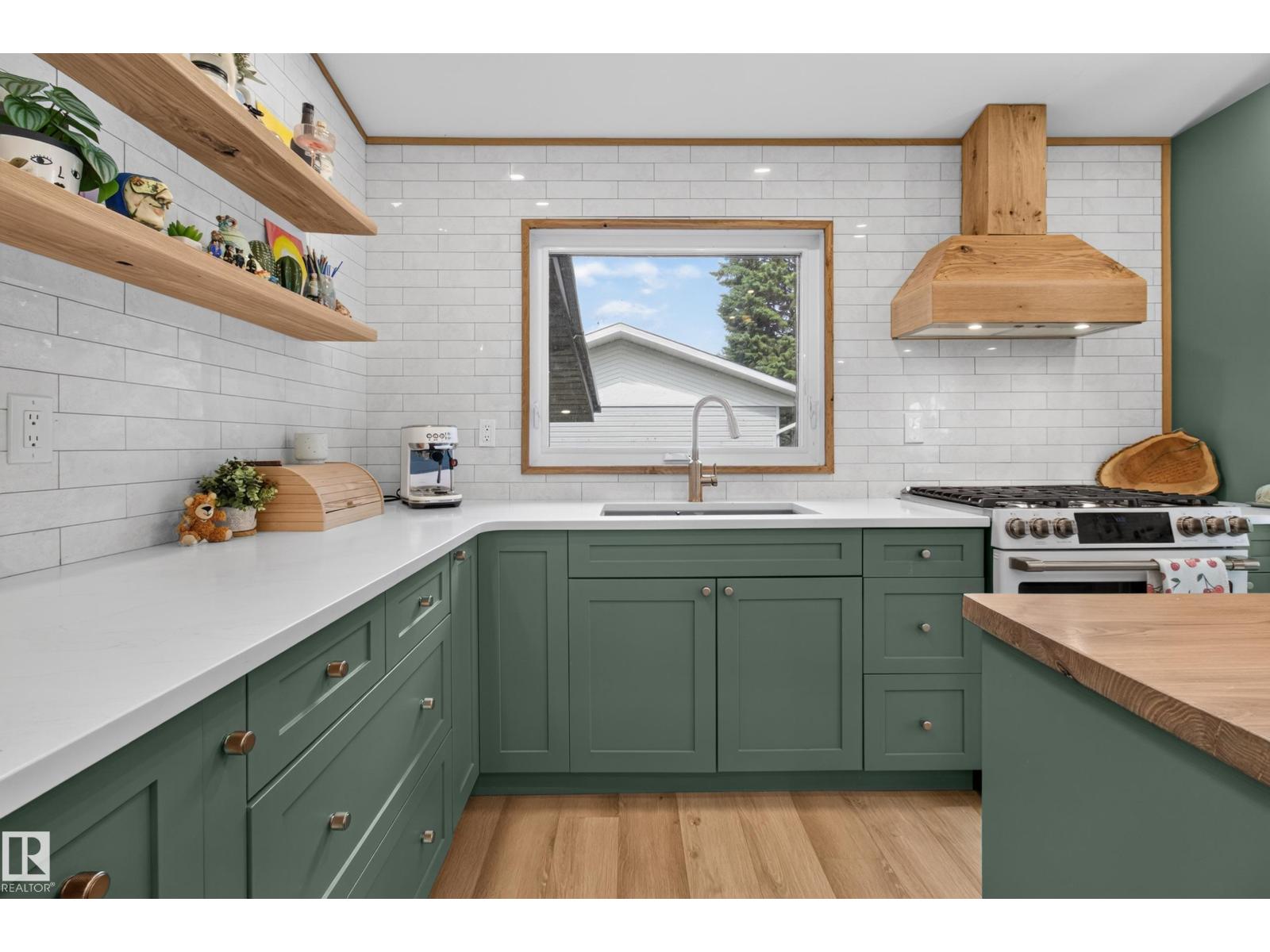 33 HAZEL ST - Image 17