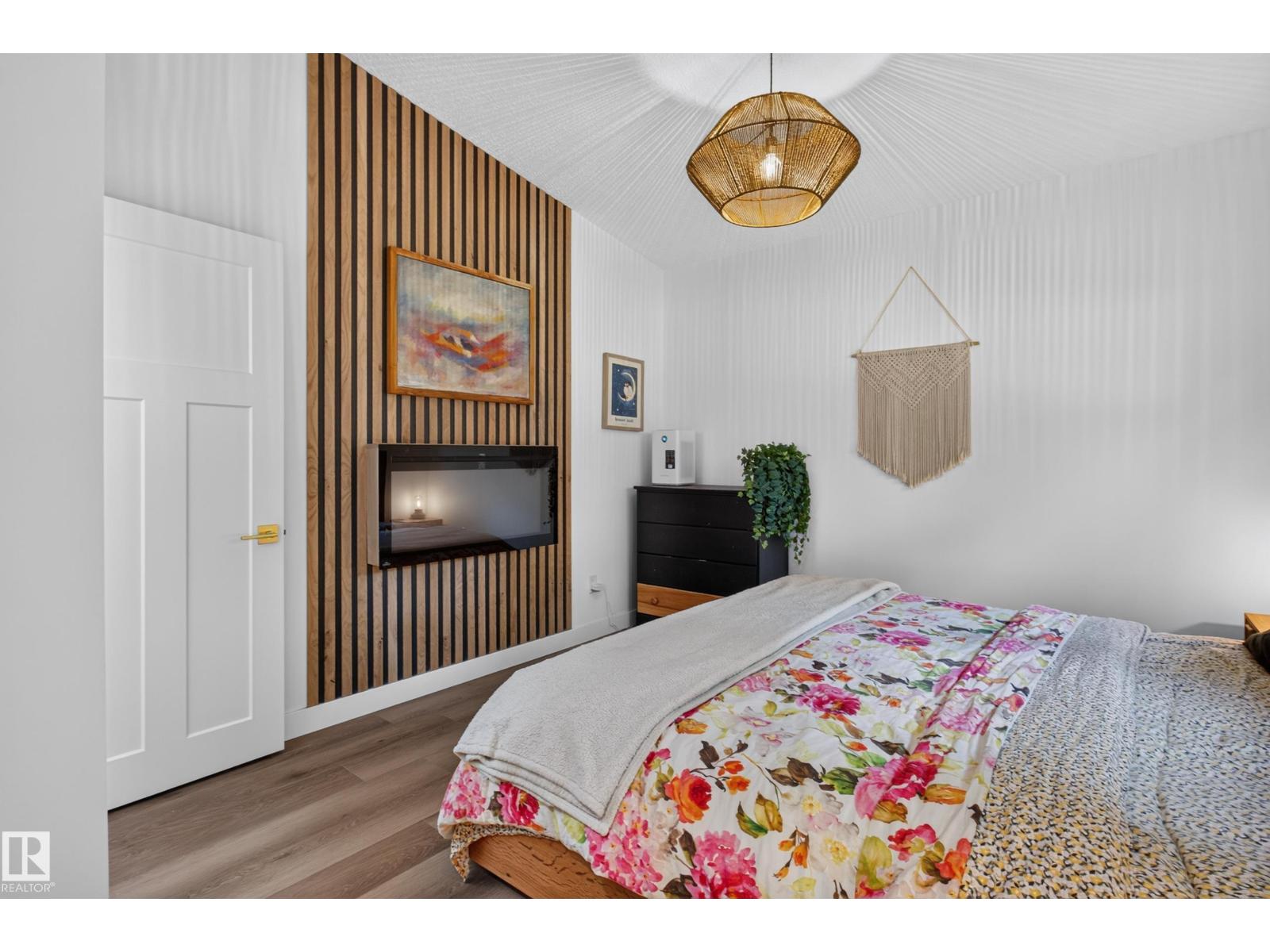 33 HAZEL ST - Image 28