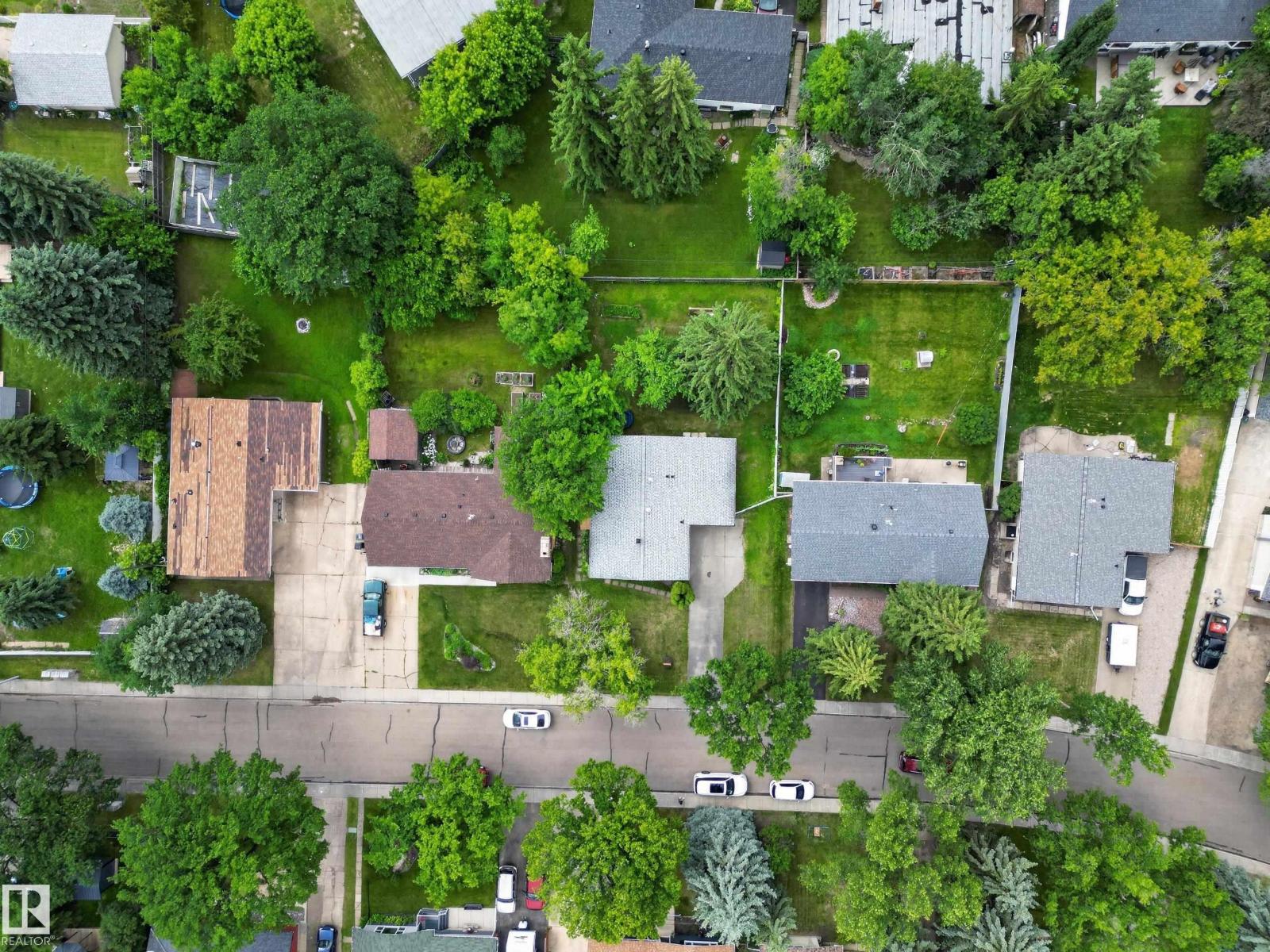 33 HAZEL ST - 44