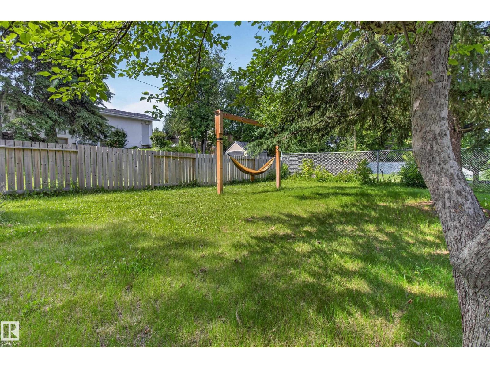 33 HAZEL ST - 50