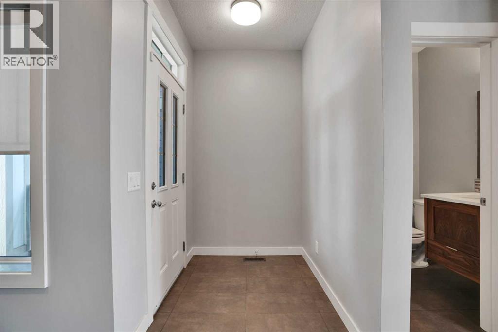 145 Marquis Common SE, Mahogany, Calgary photo 3