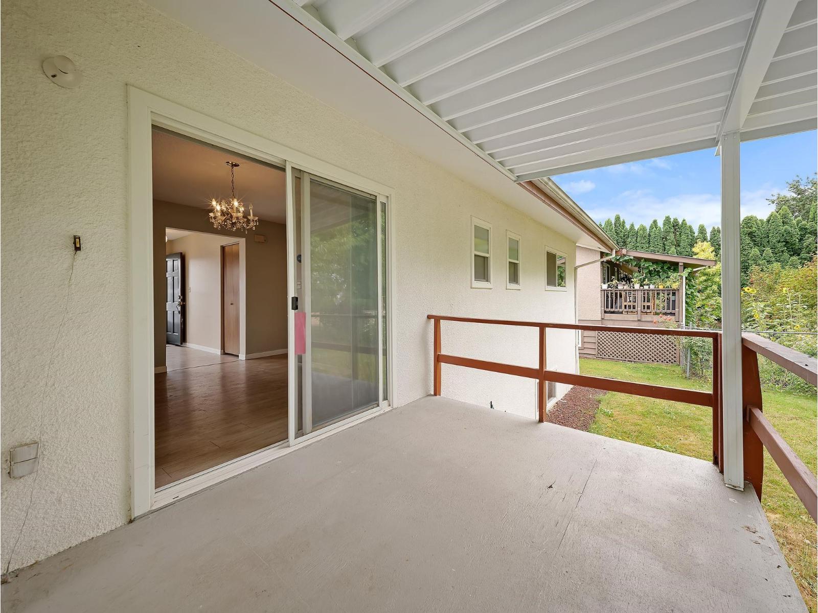 10059 KILLARNEY DRIVE, Fairfield Island, Chilliwack