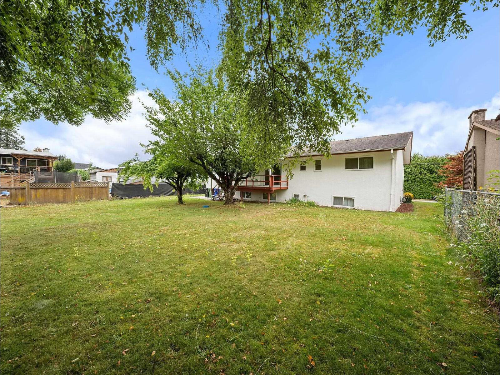 10059 KILLARNEY DRIVE, Fairfield Island, Chilliwack