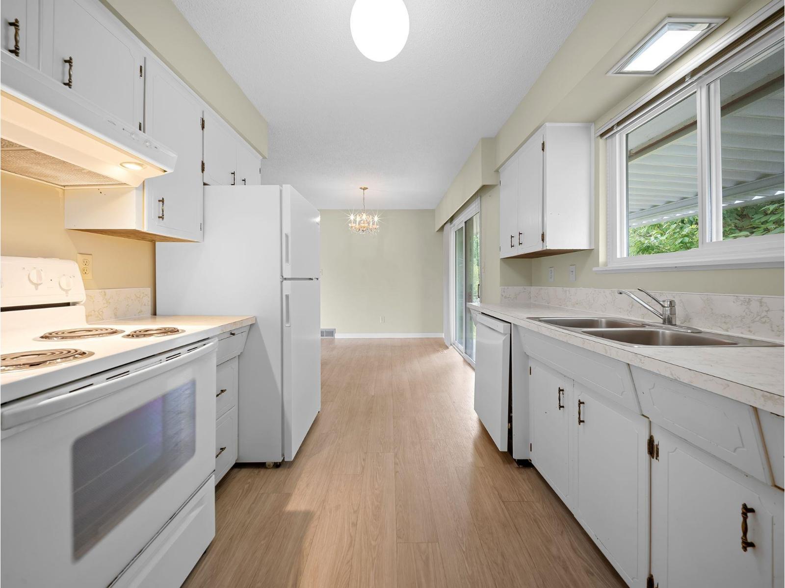 10059 KILLARNEY DRIVE, Fairfield Island, Chilliwack