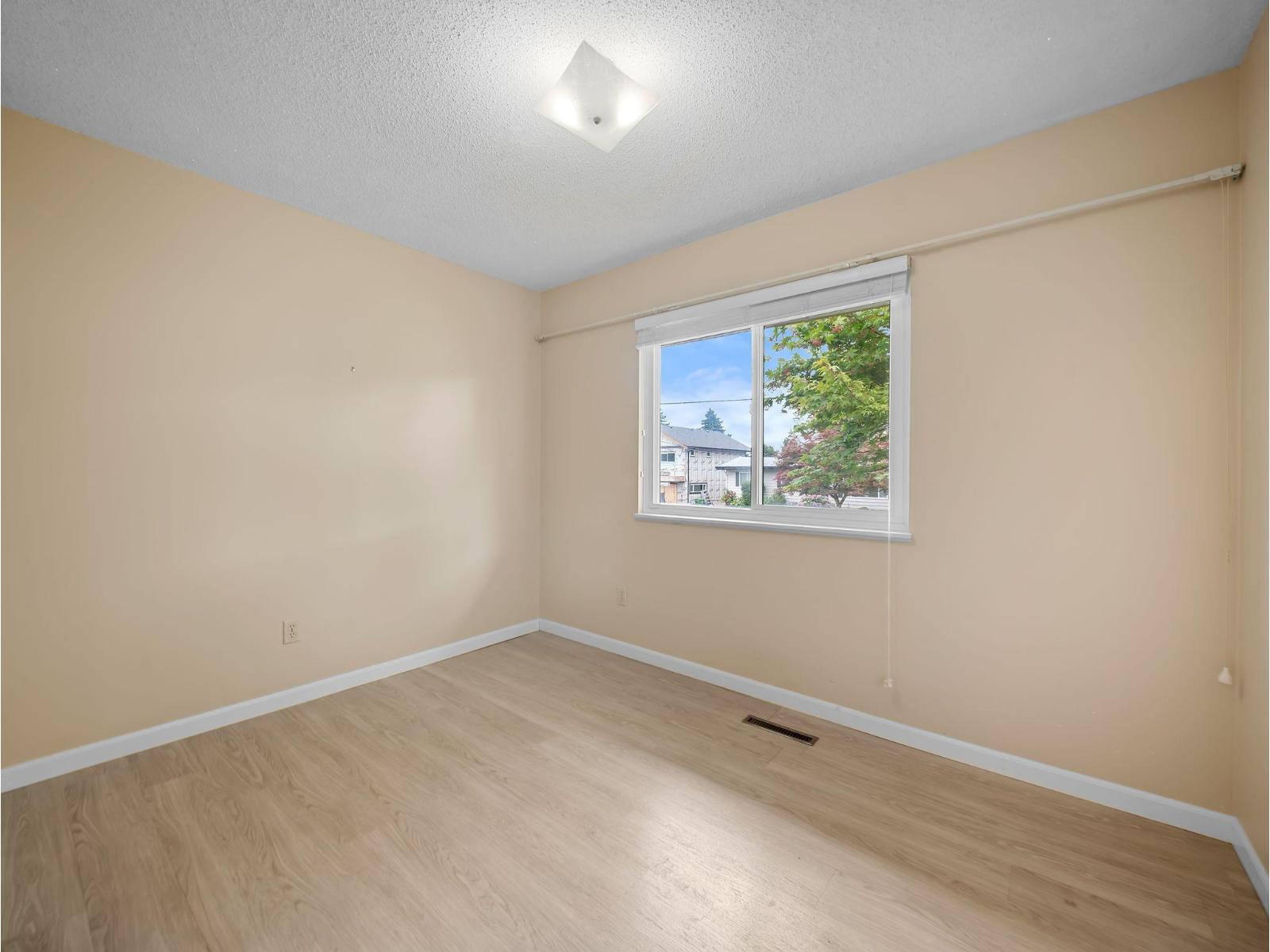 10059 KILLARNEY DRIVE, Fairfield Island, Chilliwack