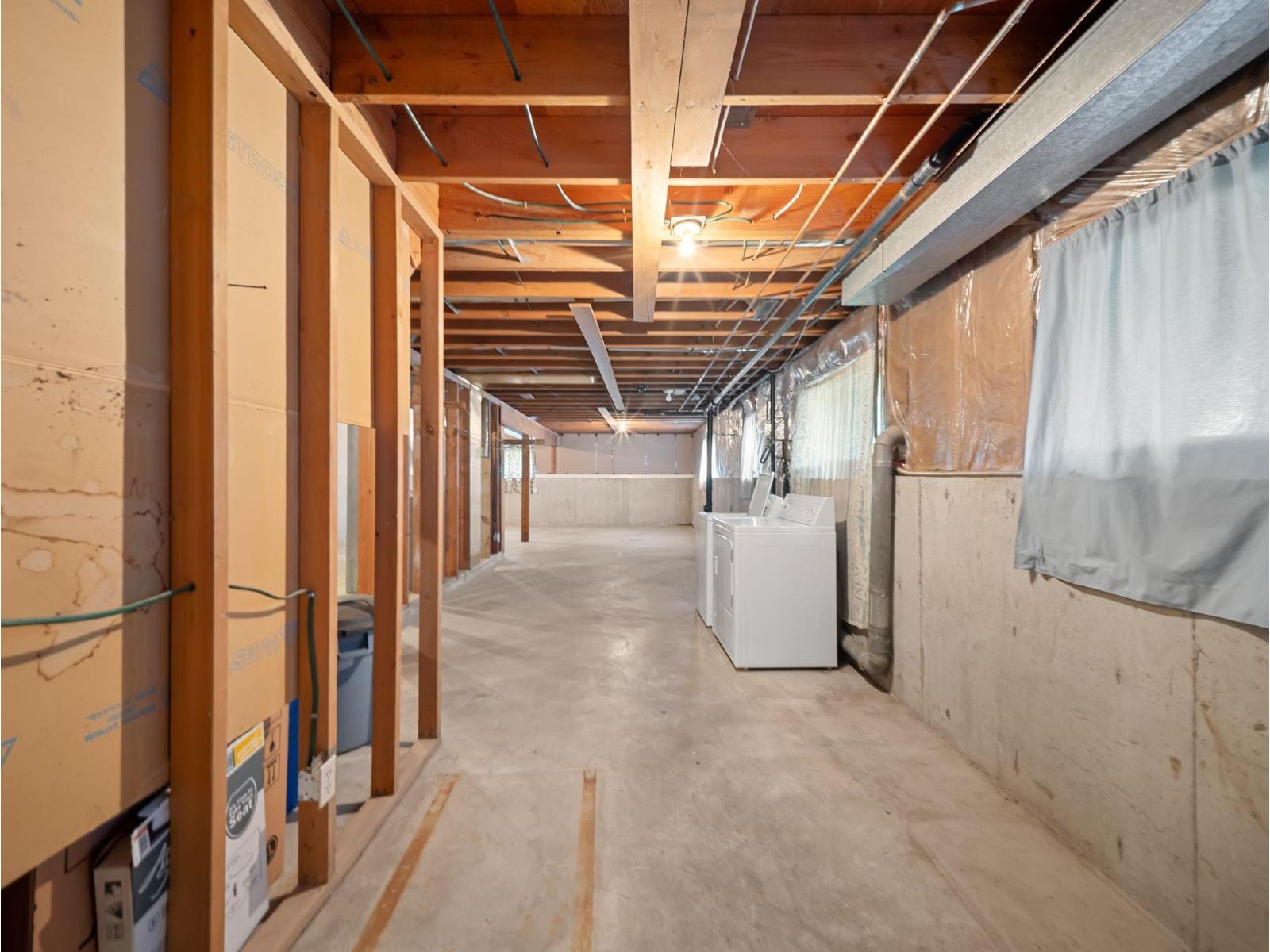 10059 KILLARNEY DRIVE, Fairfield Island, Chilliwack