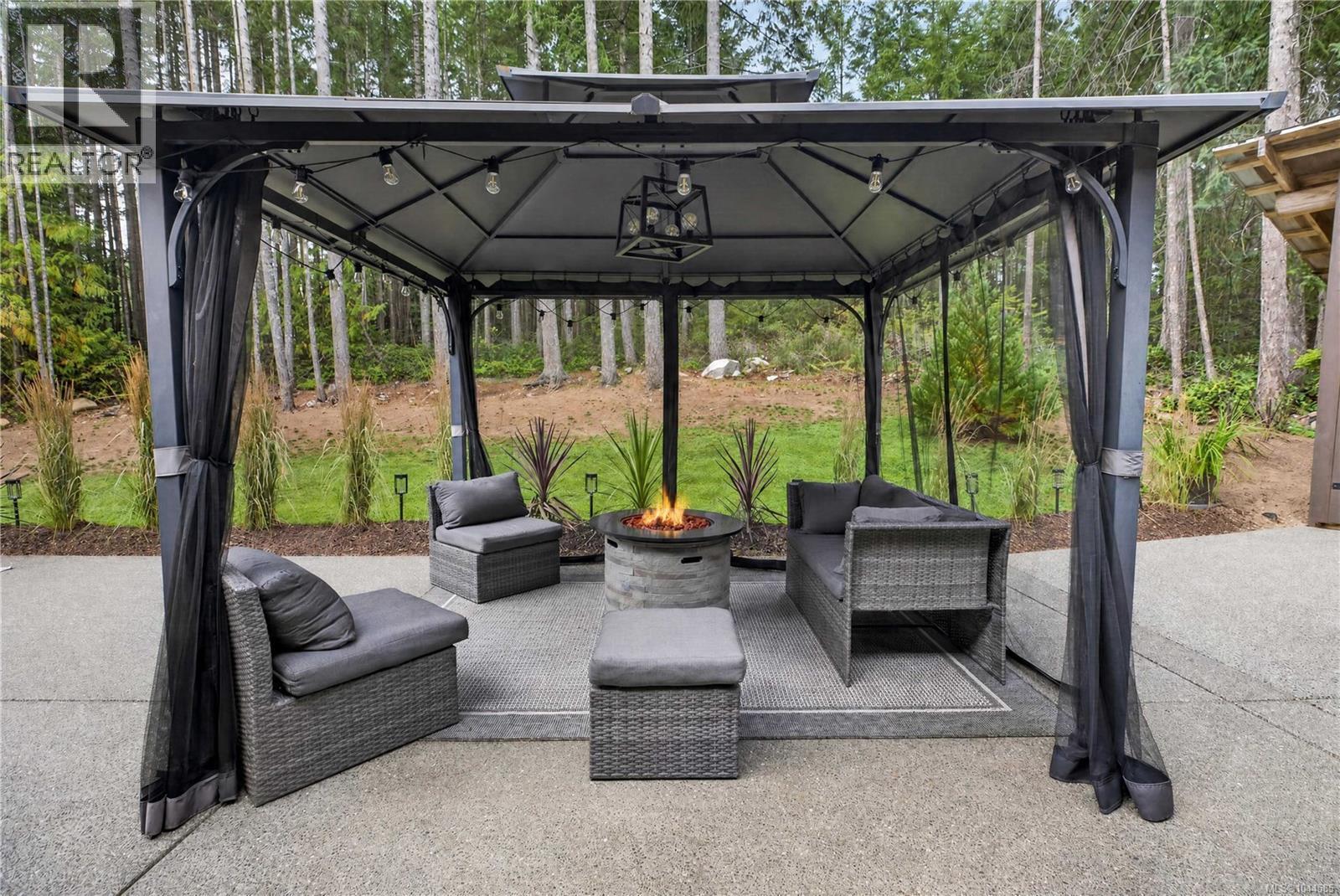 1258 Barr Dr - Image 13