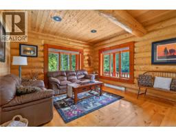 1258 Barr Dr, Merville, BC V0R2M0 Photo 46
