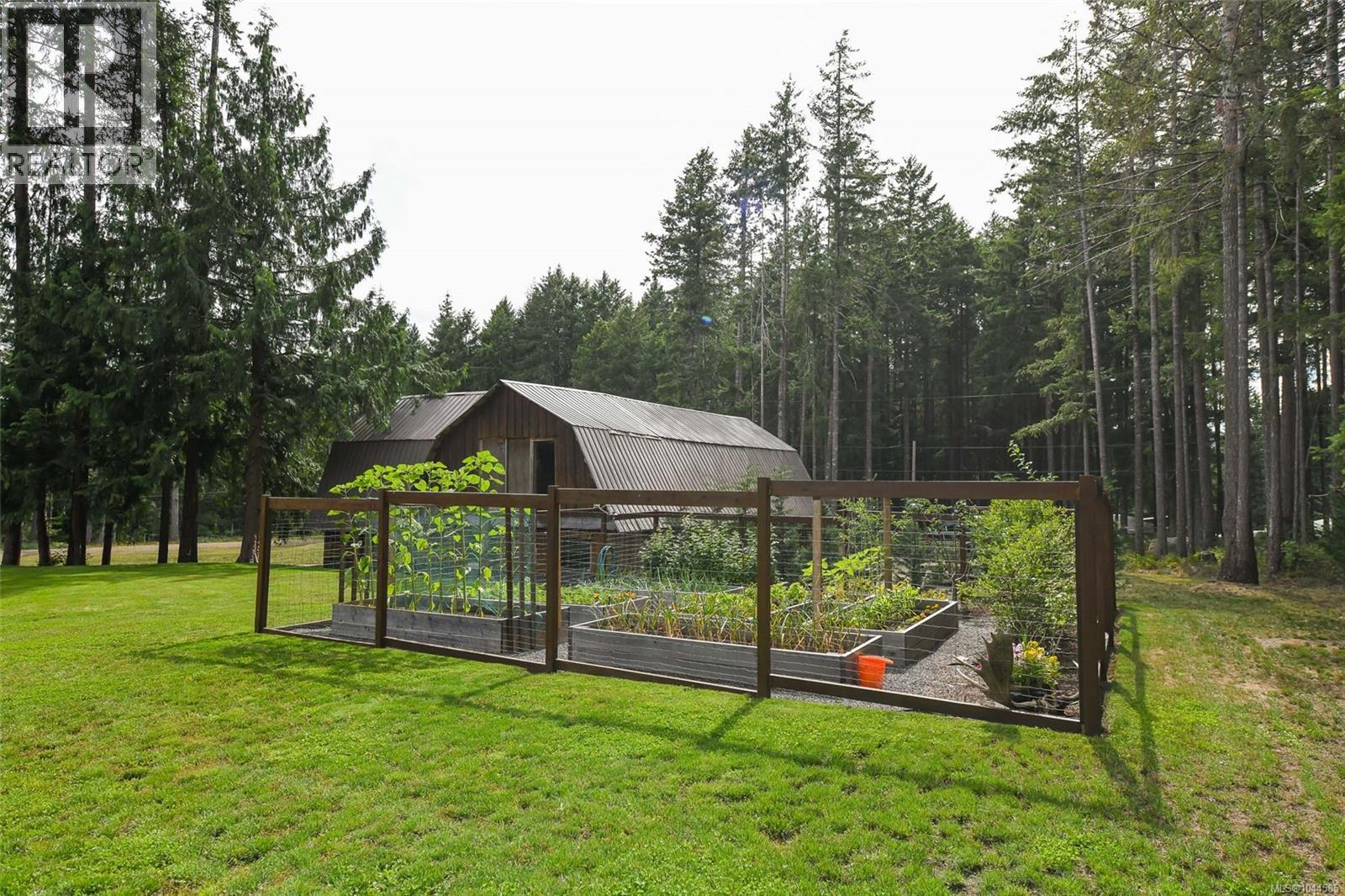 1258 Barr Dr - Image 19