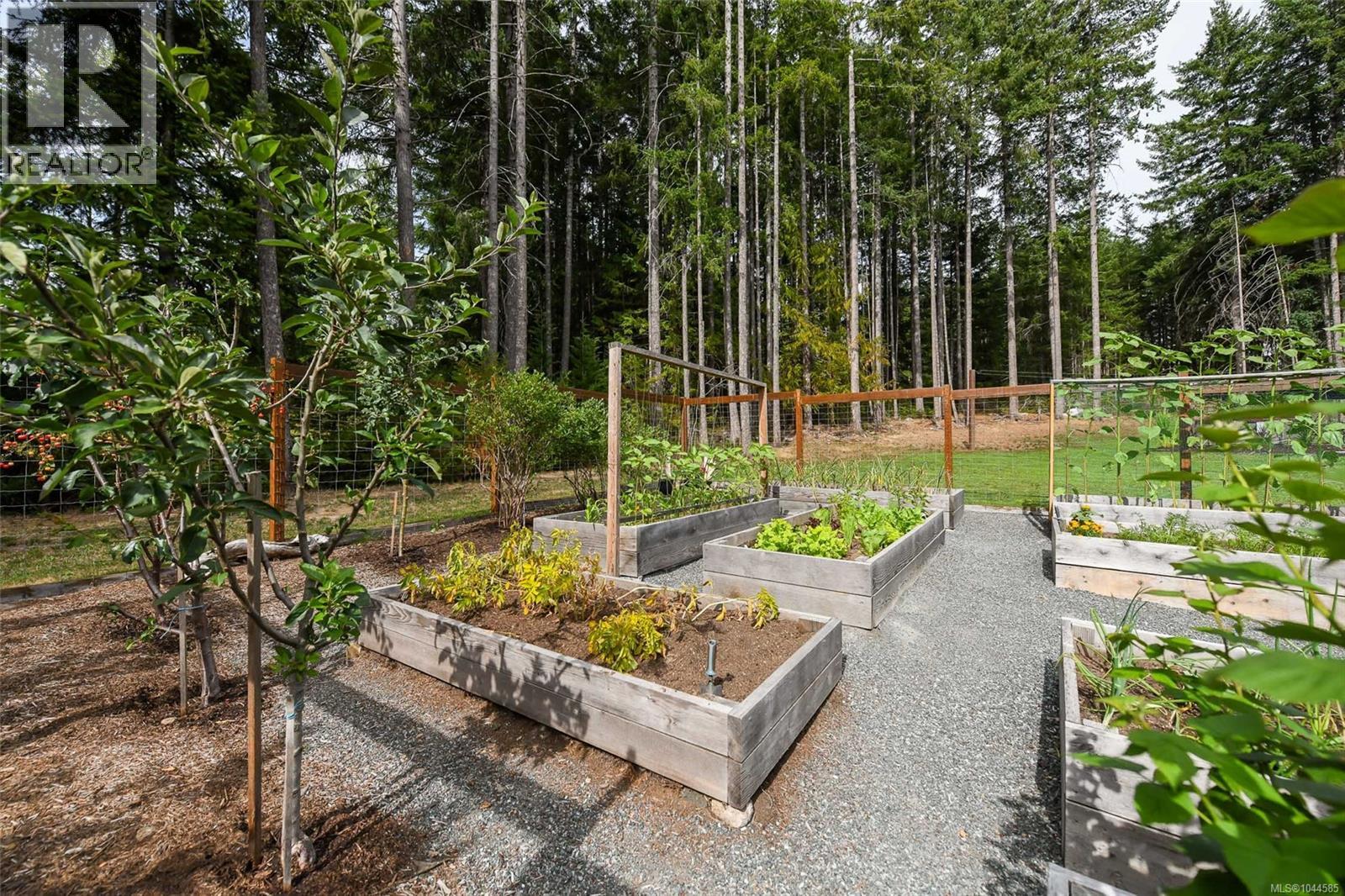 1258 Barr Dr - Image 21