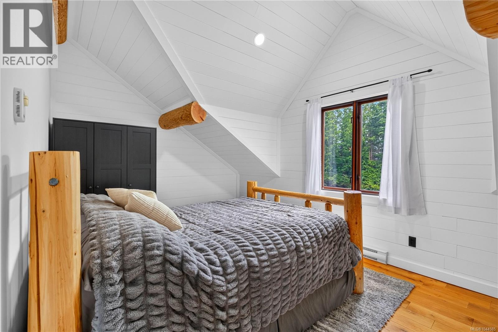 1258 Barr Dr - Image 66