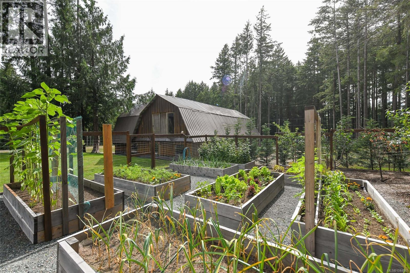 1258 Barr Dr - Image 20
