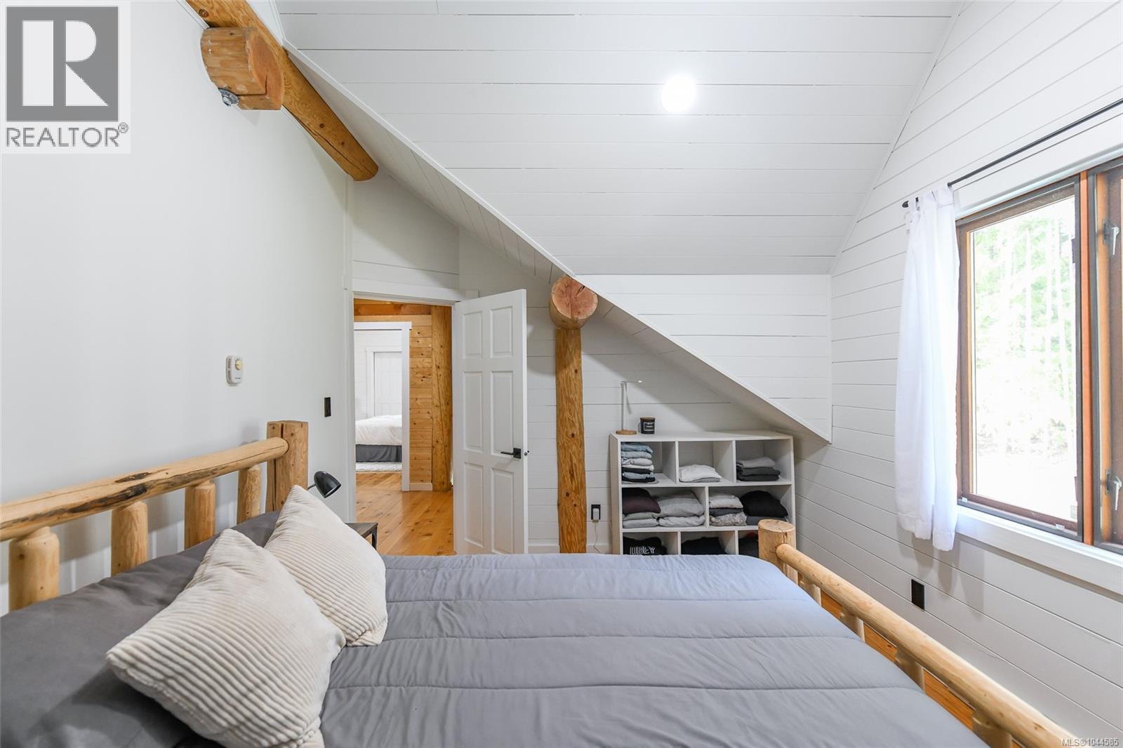 1258 Barr Dr - Image 62