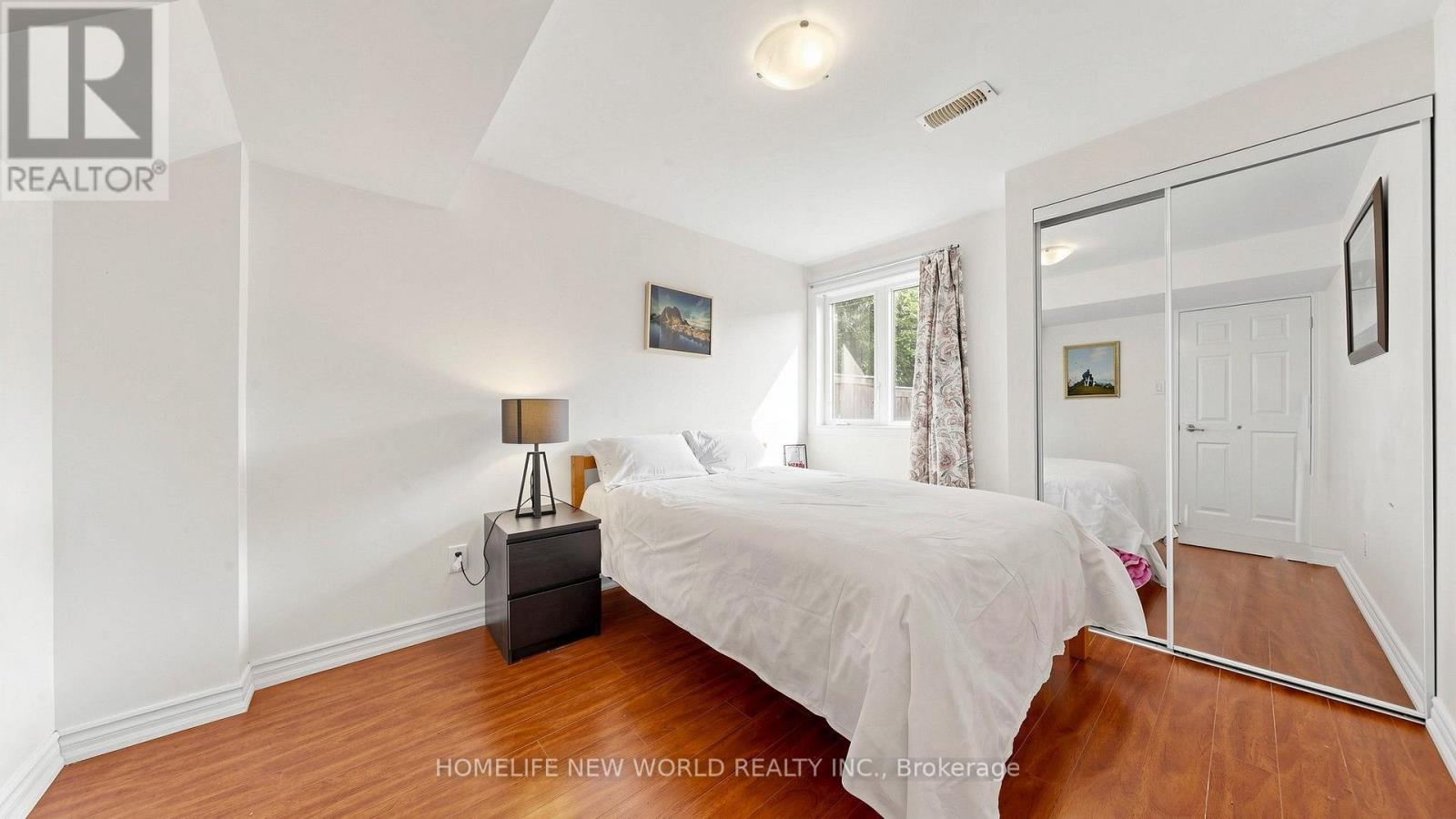 663 PETER RUPERT AVENUE - 29