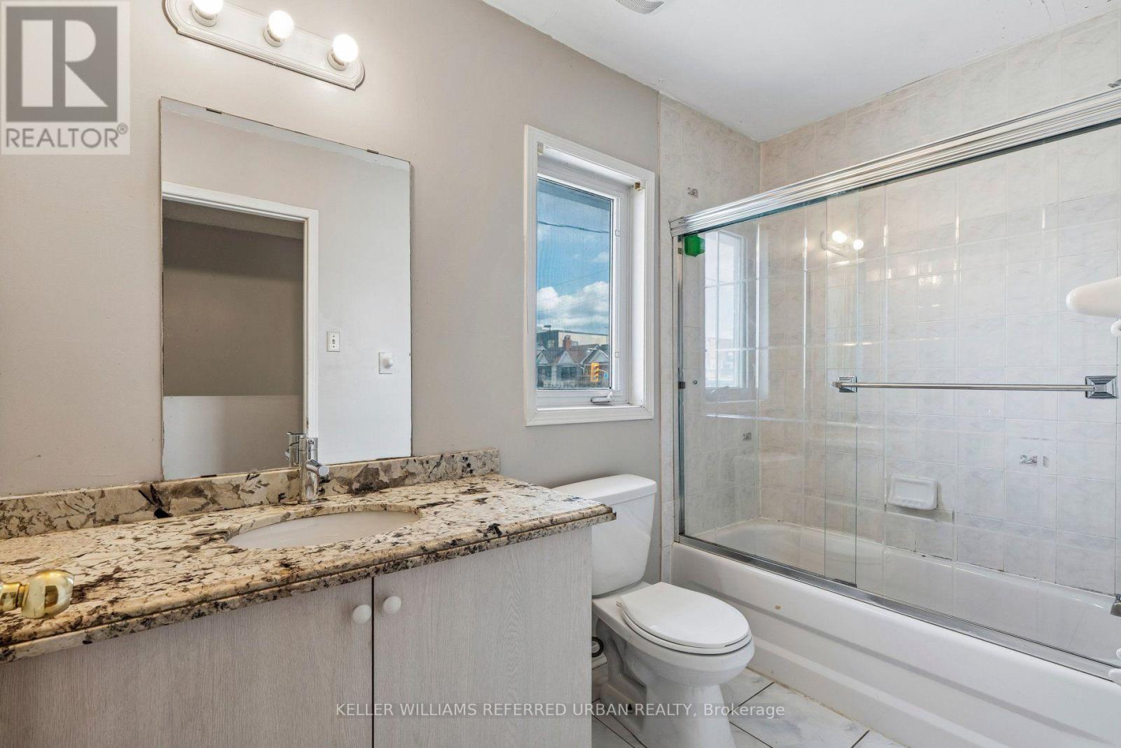 1508 DUPONT STREET - Image 31
