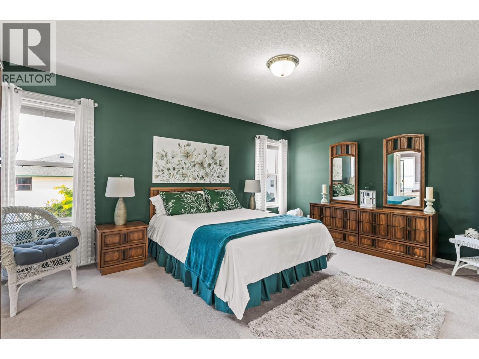 2302 Maundrell Avenue - 34