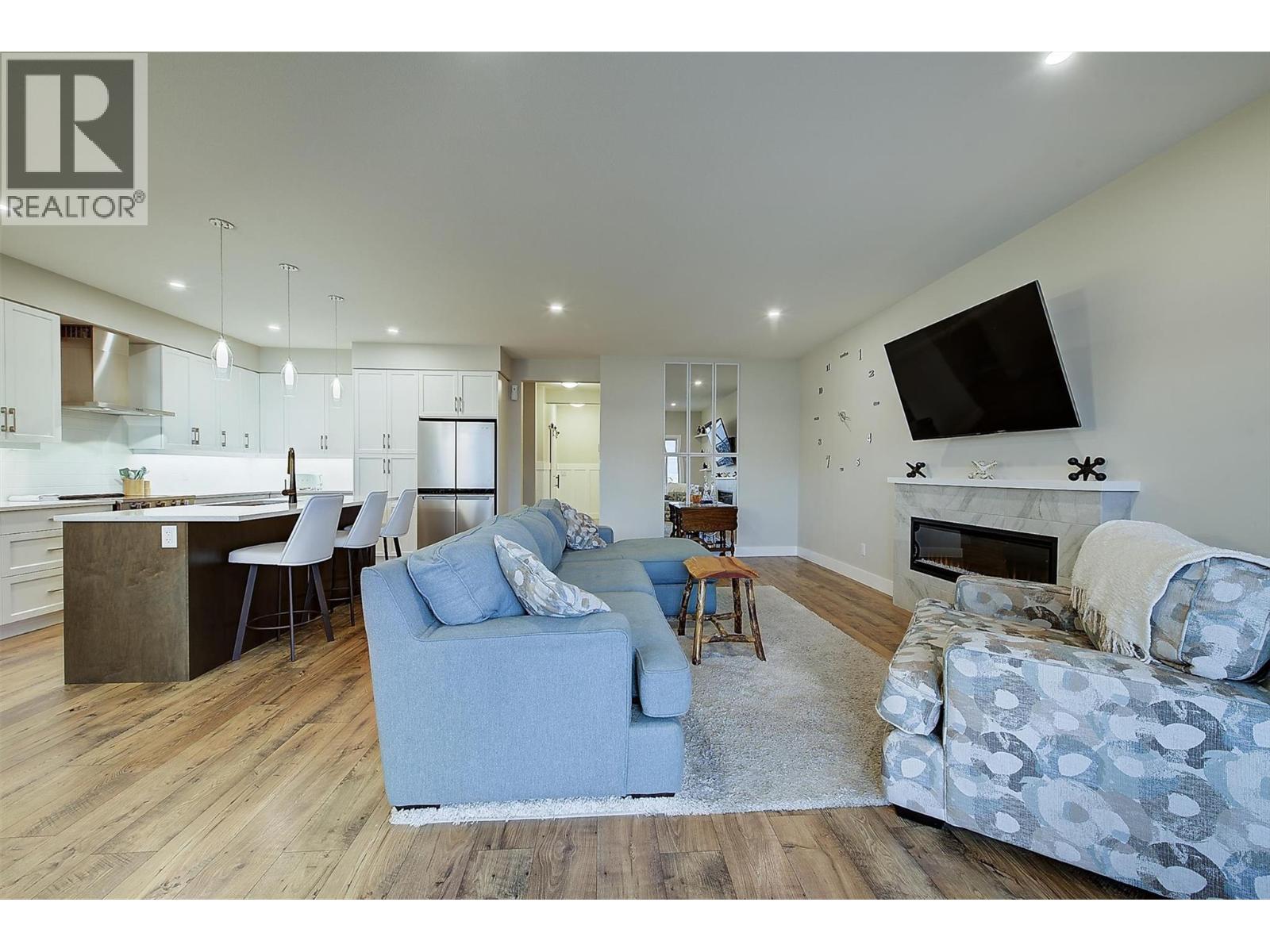2383 Hawks Boulevard - 11