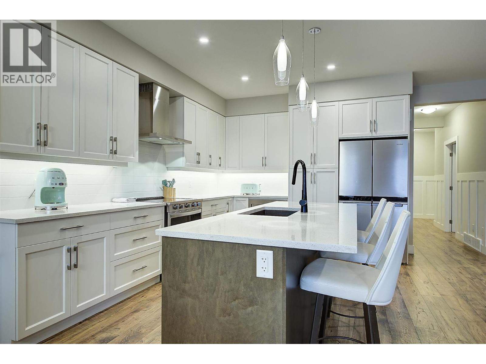 2383 Hawks Boulevard - 13