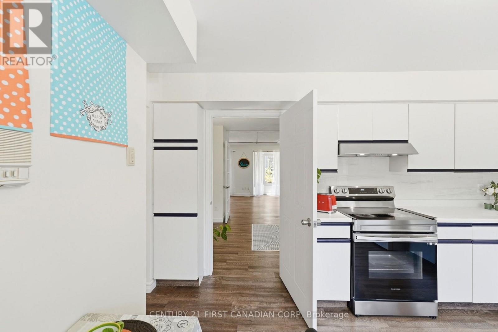 #10 1548 RICHMOND STREET - Image 19