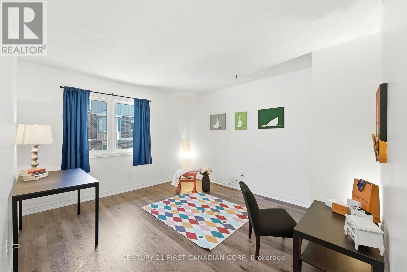 #10 1548 RICHMOND STREET - Image 32