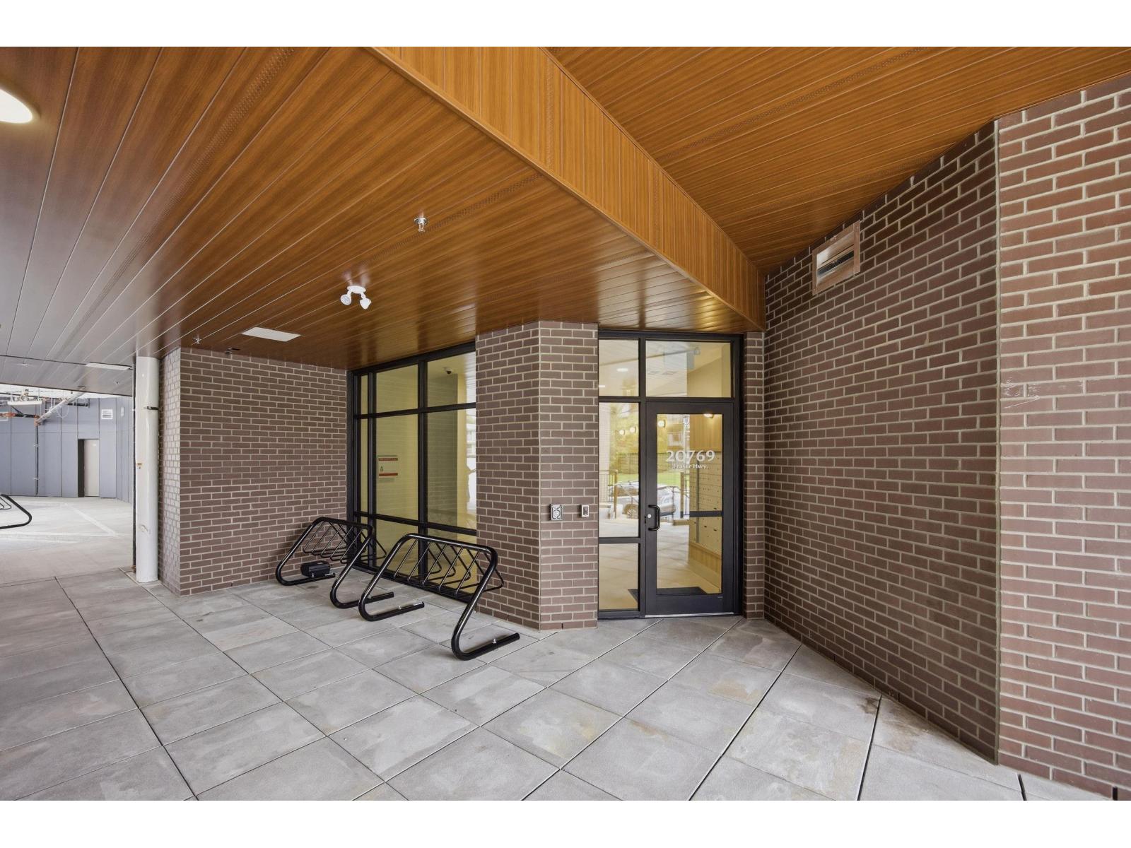 507 20769 FRASER HIGHWAY