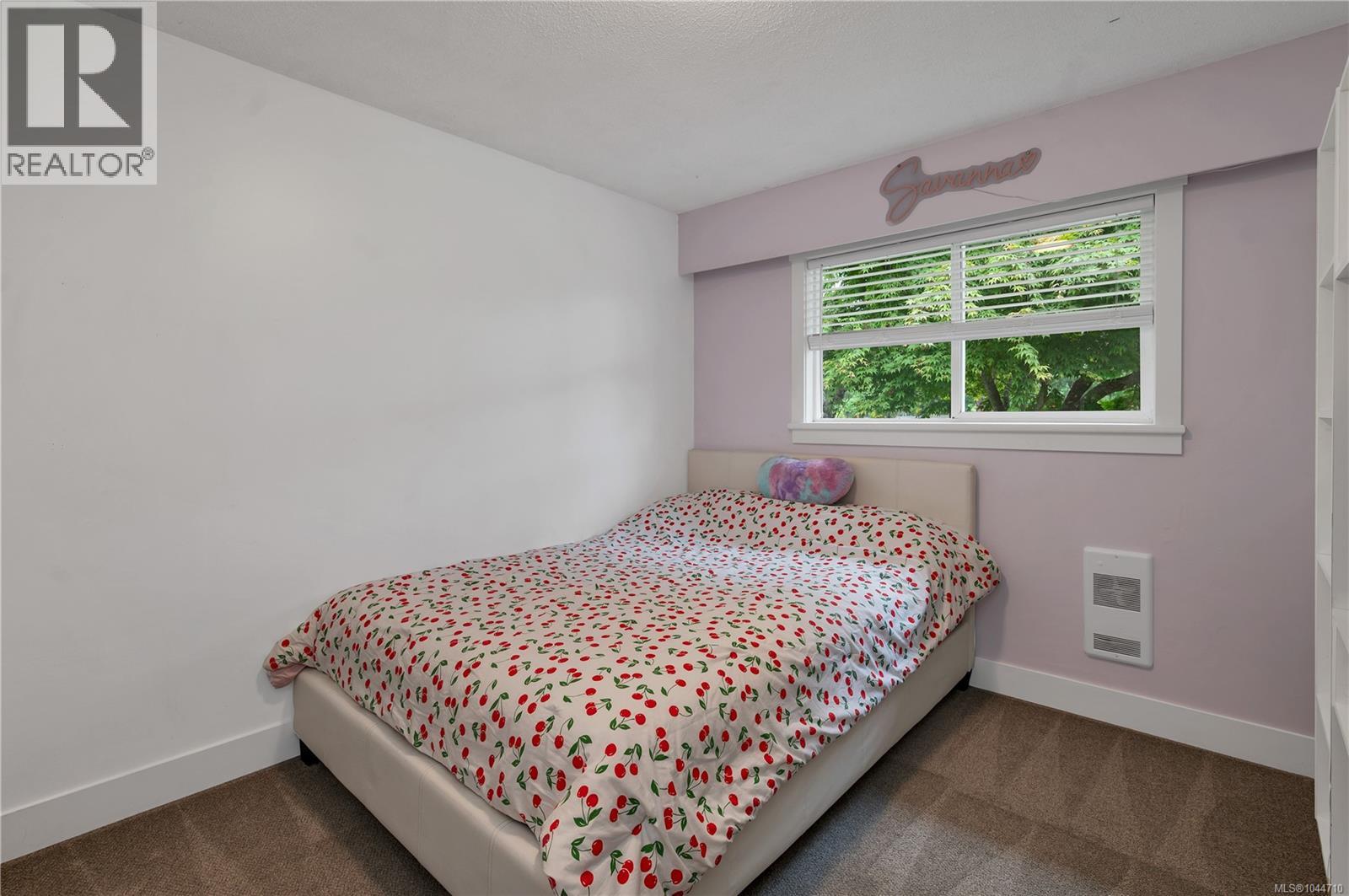 230 Carolyn Rd - 23