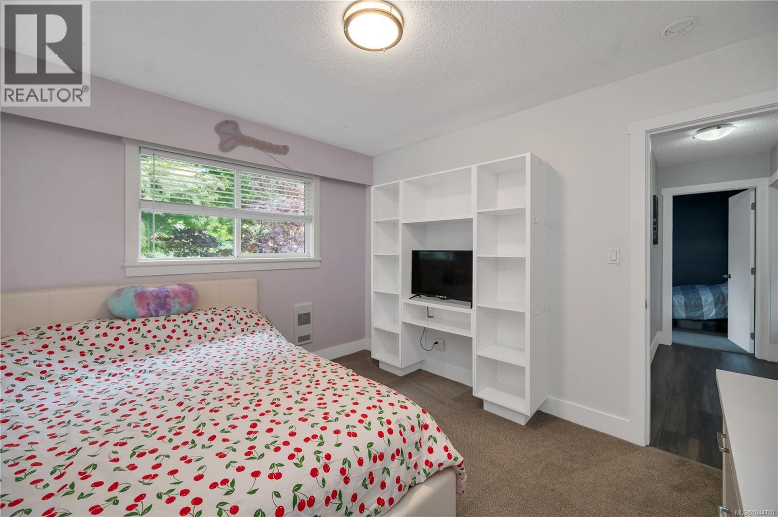 230 Carolyn Rd - 25