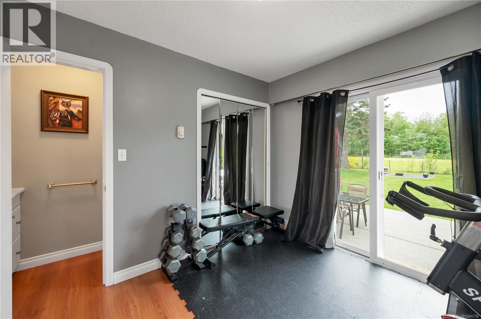 230 Carolyn Rd - 27