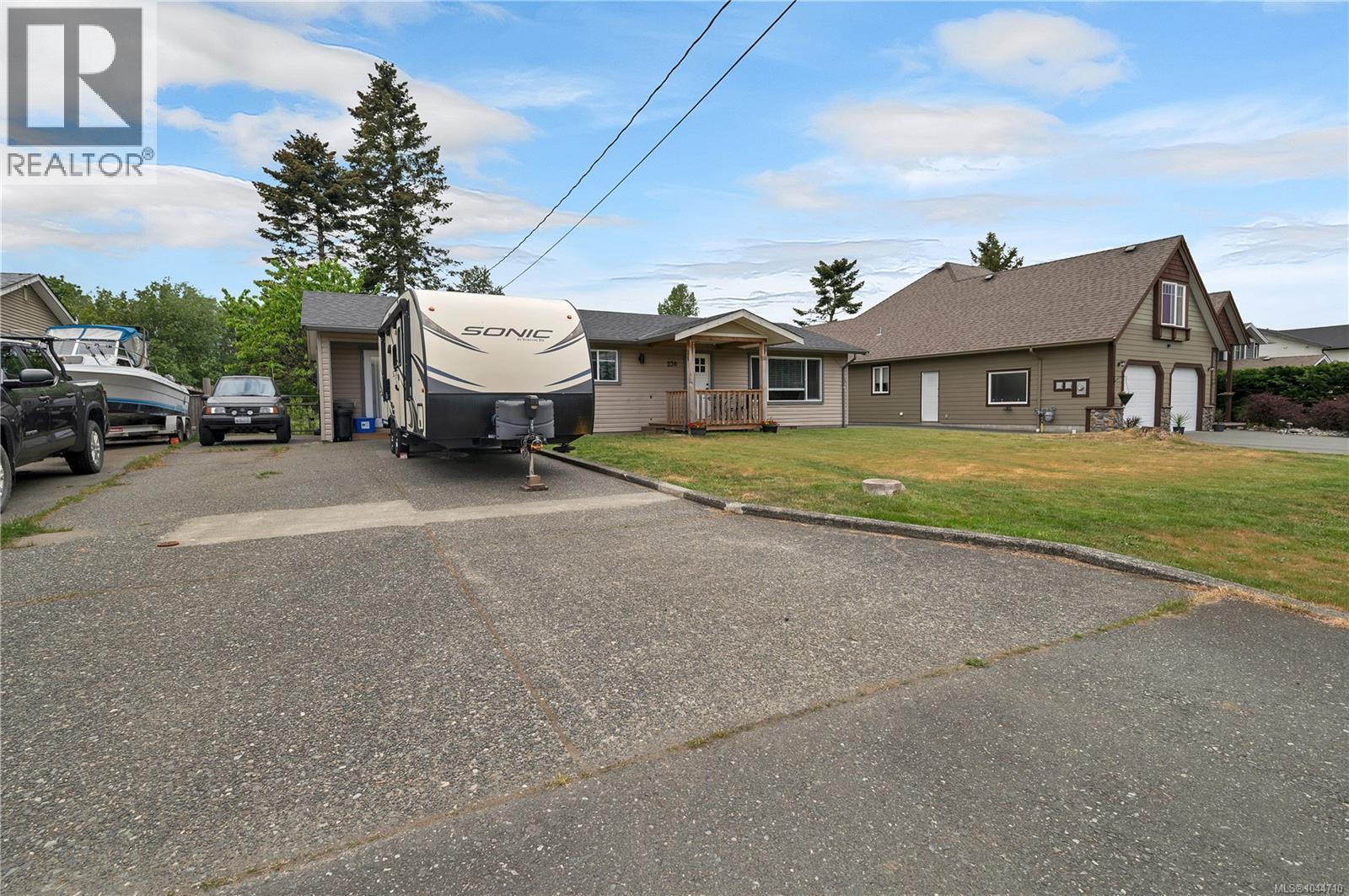 230 Carolyn Rd - 40