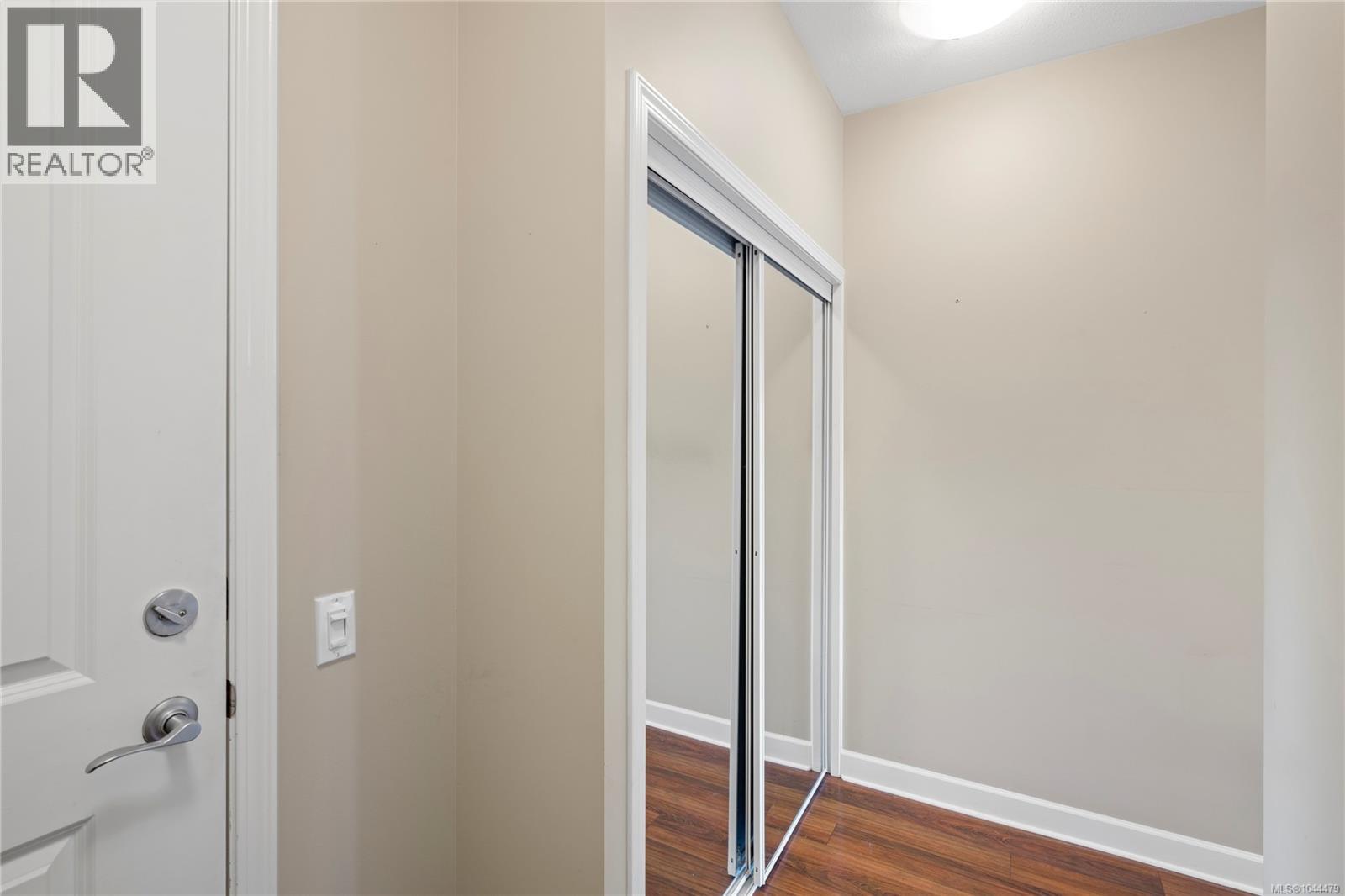 #433 650 Berwick Rd N - 11