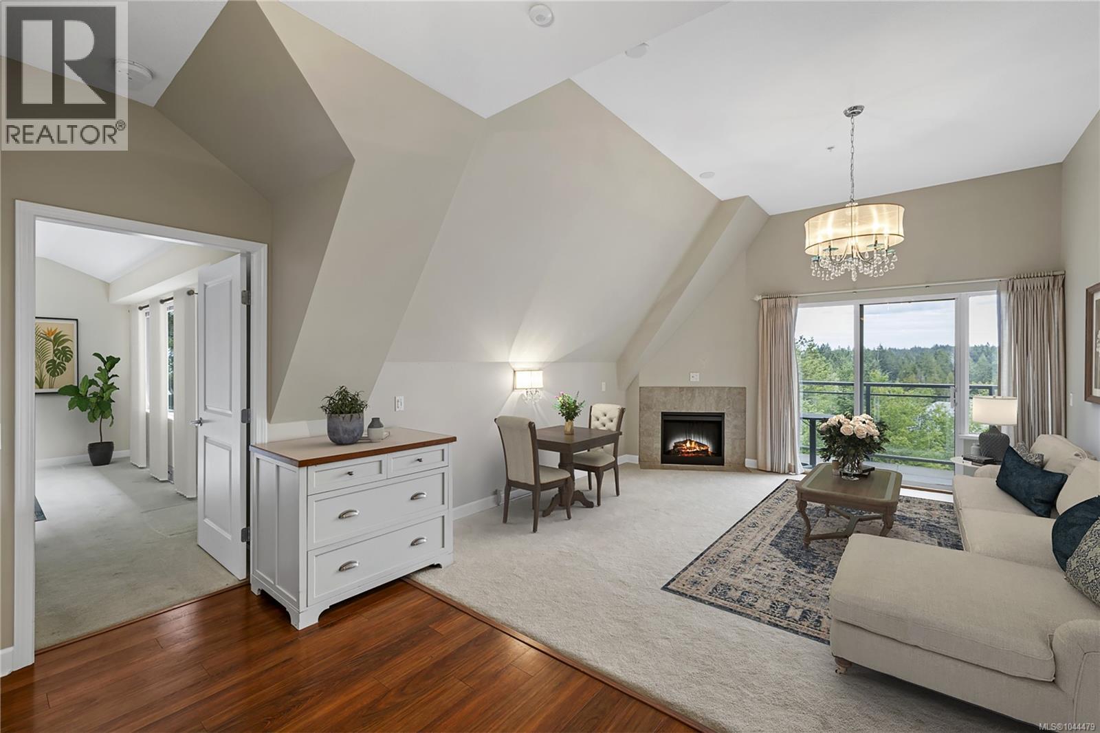 #433 650 Berwick Rd N - 2