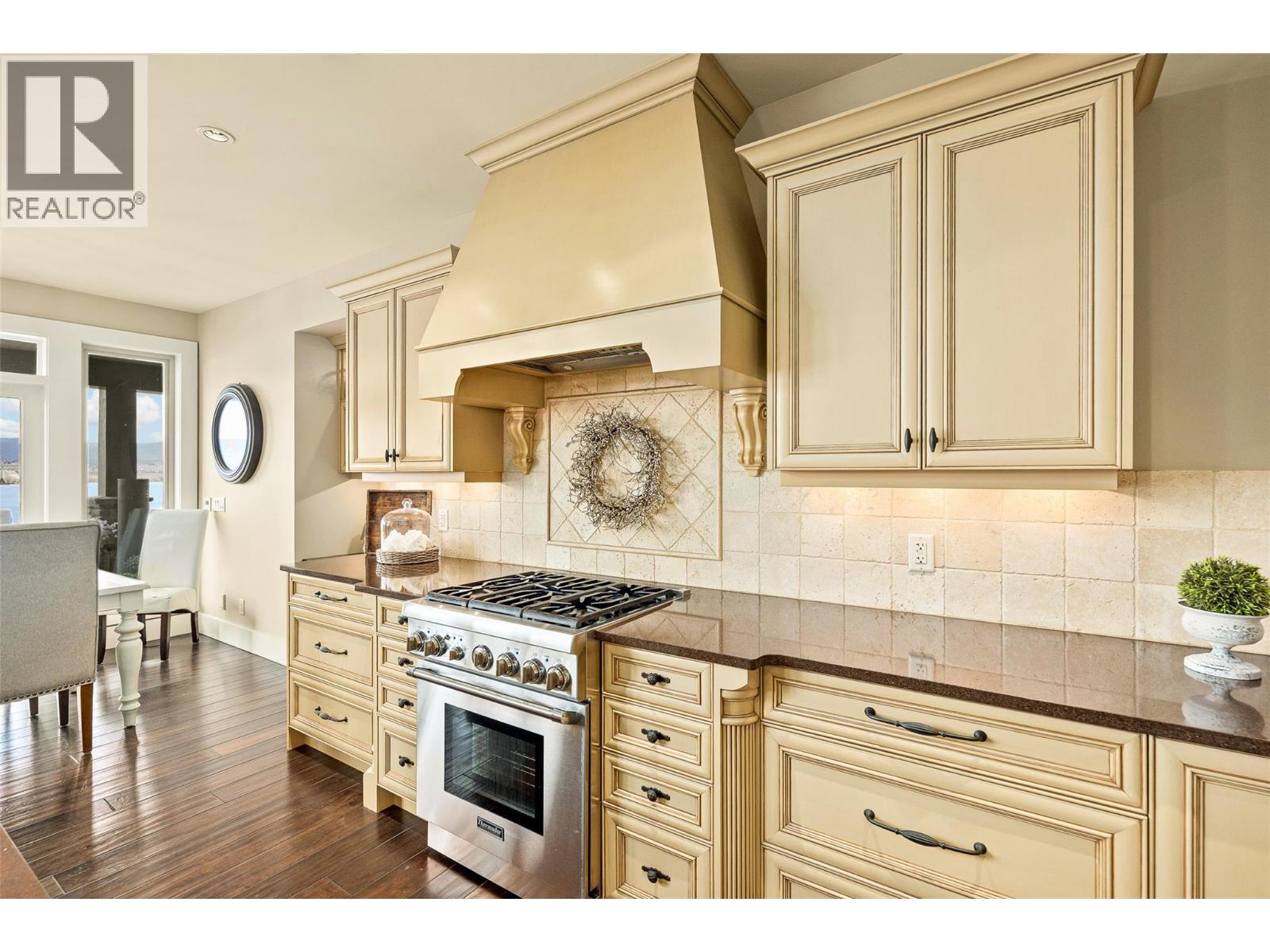  2583 Lucinde Road, West Kelowna