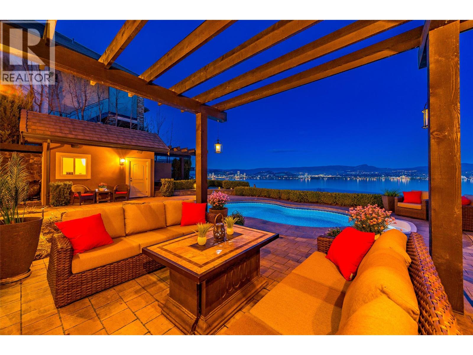  2583 Lucinde Road, West Kelowna