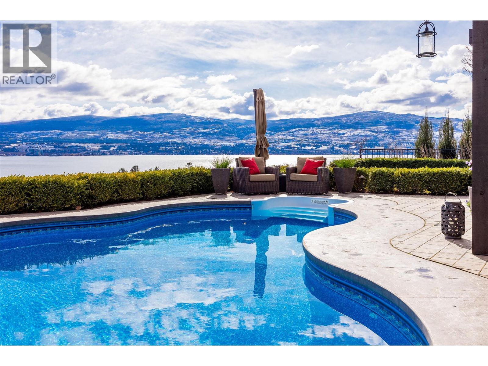  2583 Lucinde Road, West Kelowna