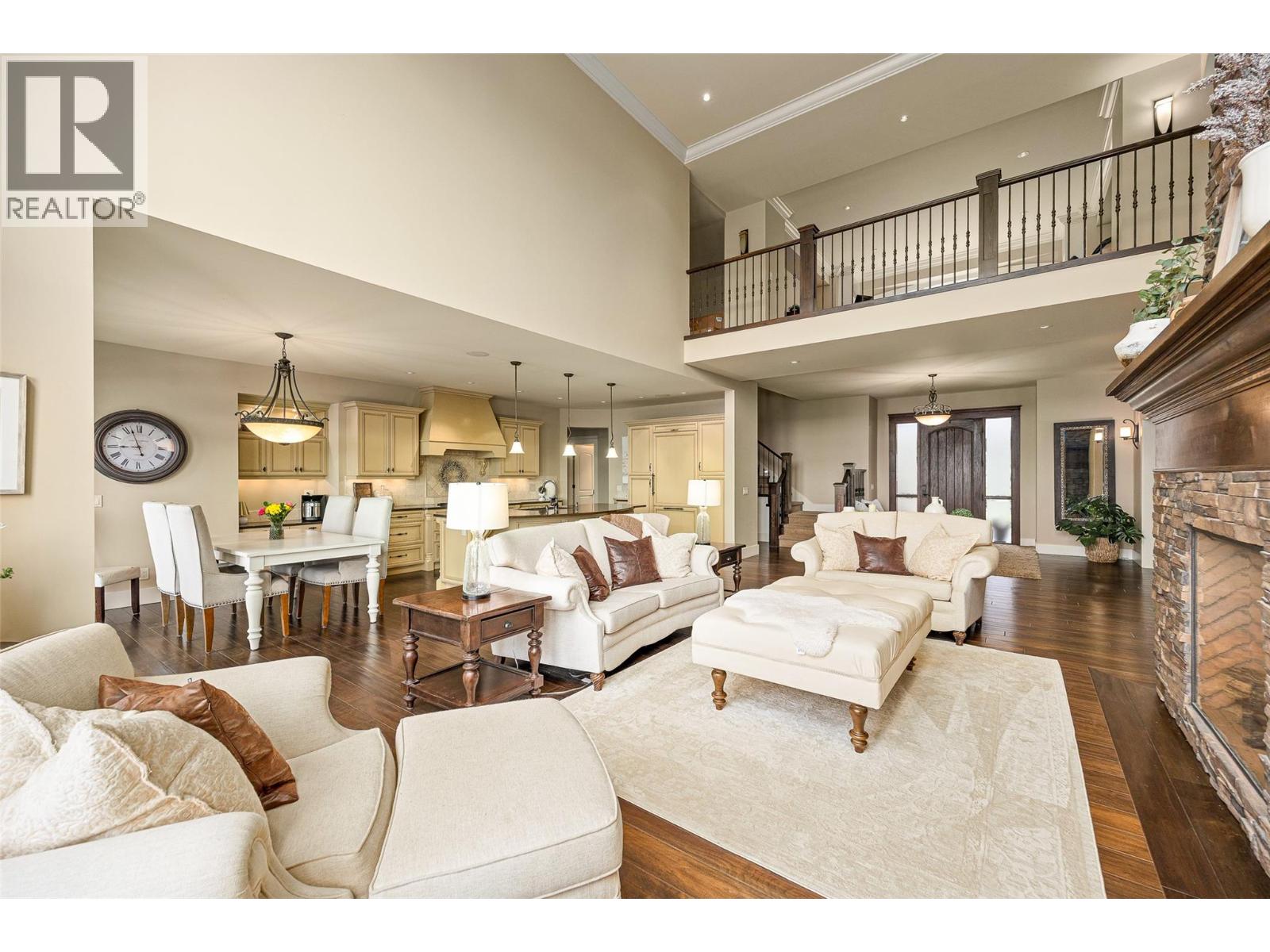  2583 Lucinde Road, West Kelowna