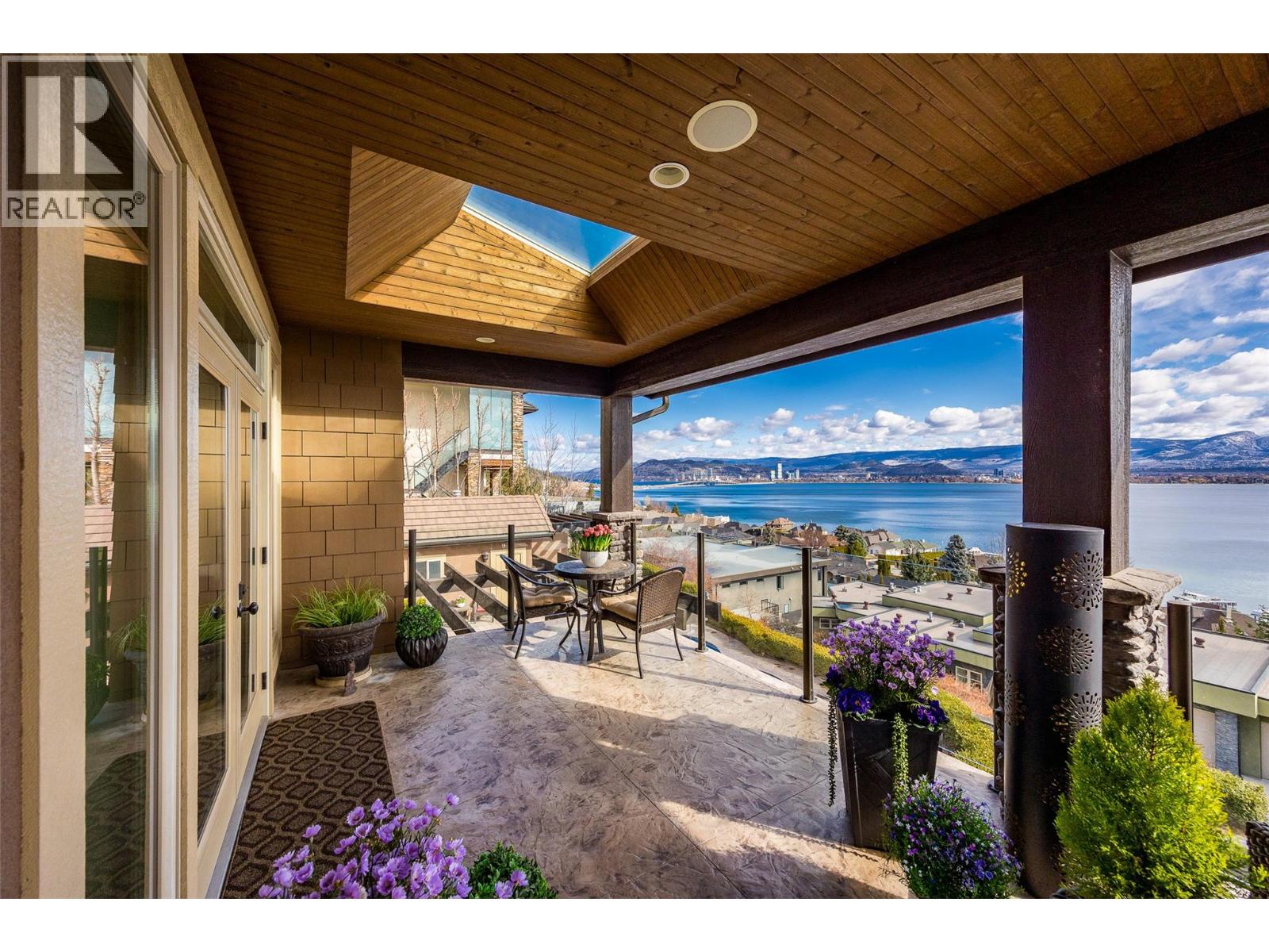  2583 Lucinde Road, West Kelowna