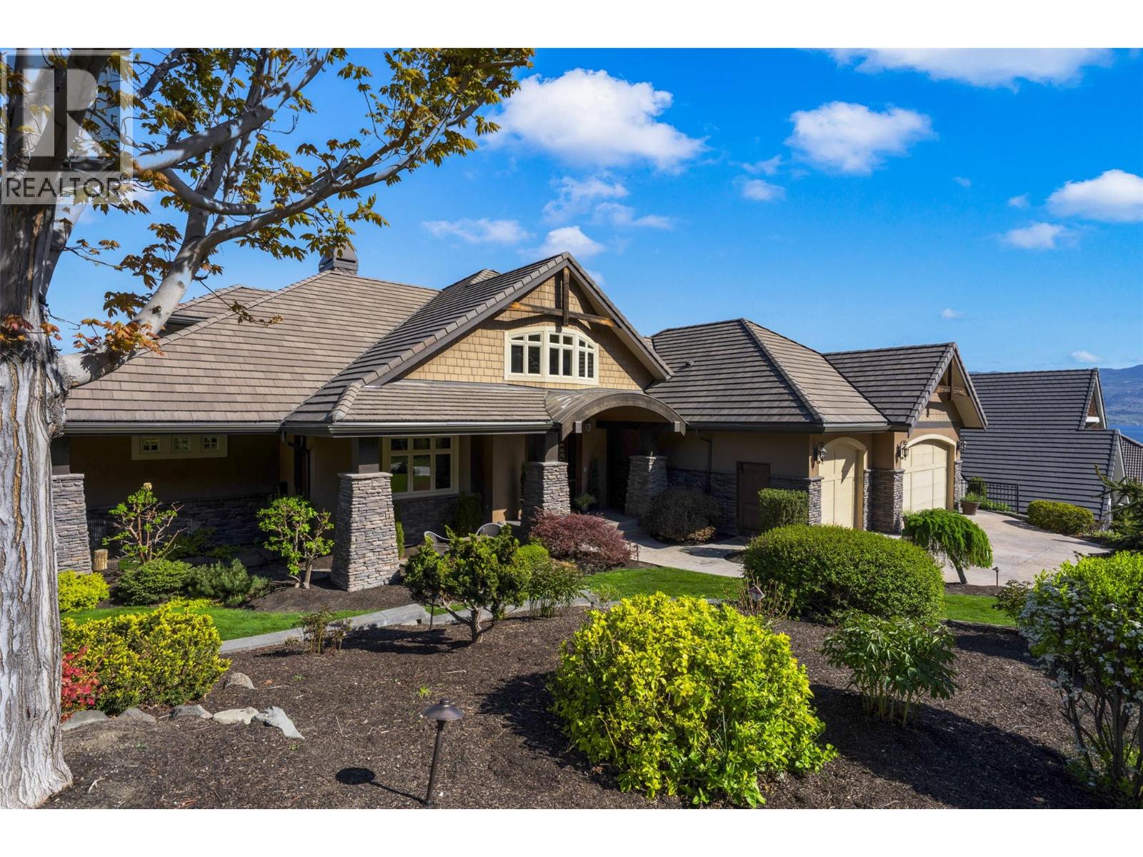  2583 Lucinde Road, West Kelowna