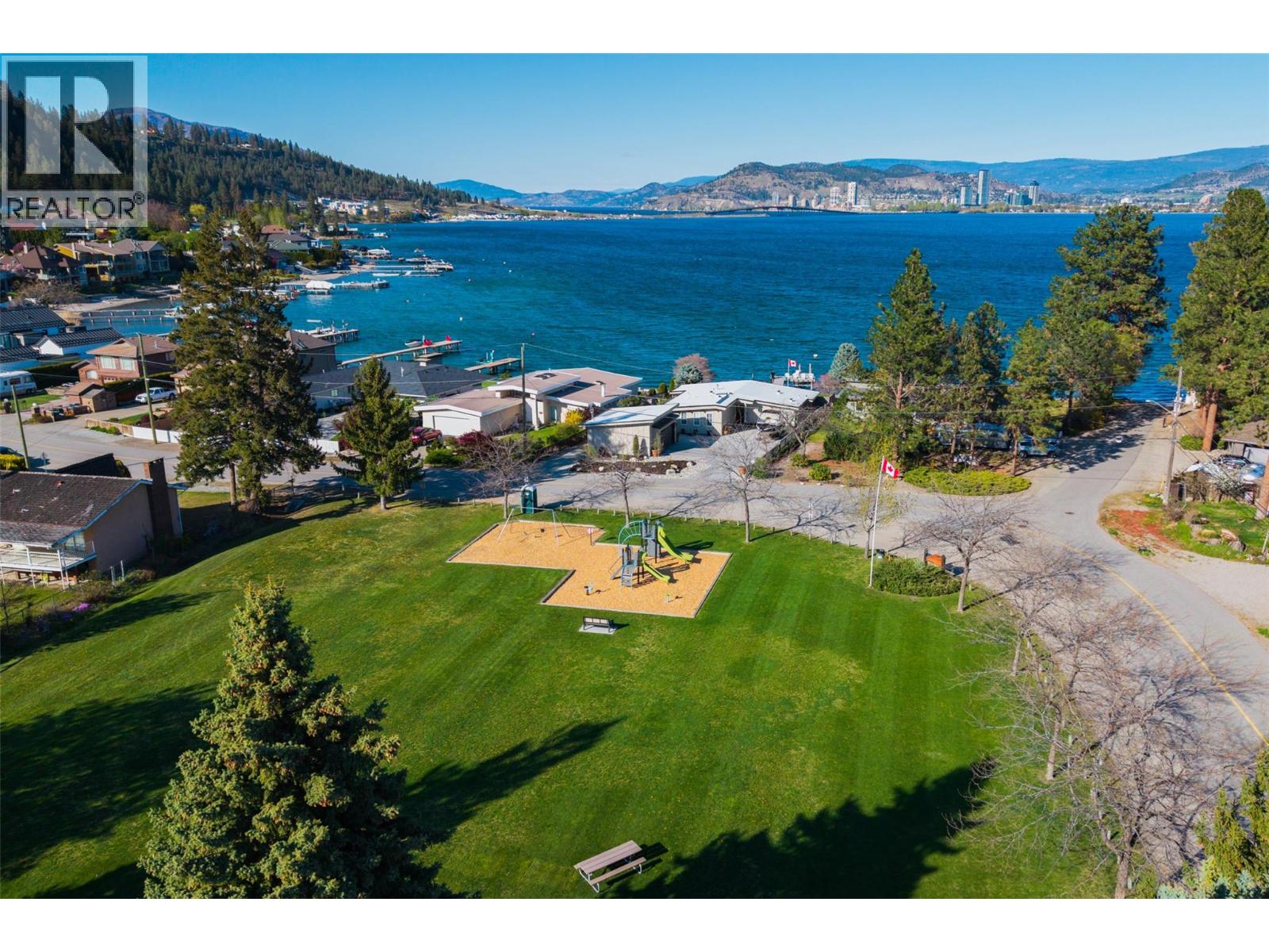  2583 Lucinde Road, West Kelowna