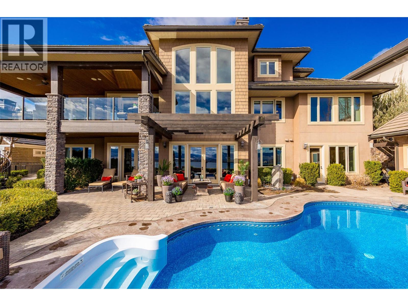 2583 Lucinde Road, West Kelowna